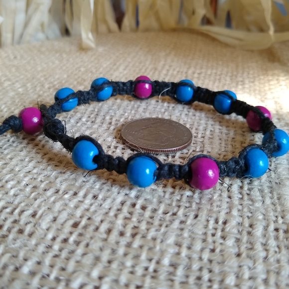 Hemp bracelet - Picture 2 of 2